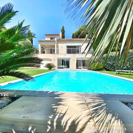 3 Chambres Avec Piscine * Gassin