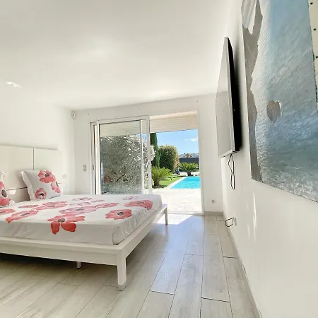 3 Chambres Avec Piscine *